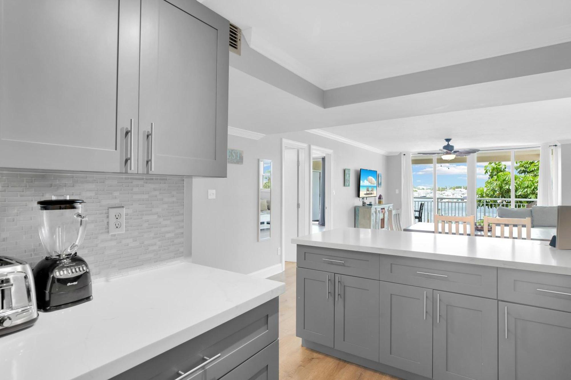 Eleuthera - 2X2 Fully Updated Old Town Waterfront Corner Condo Key West Bagian luar foto